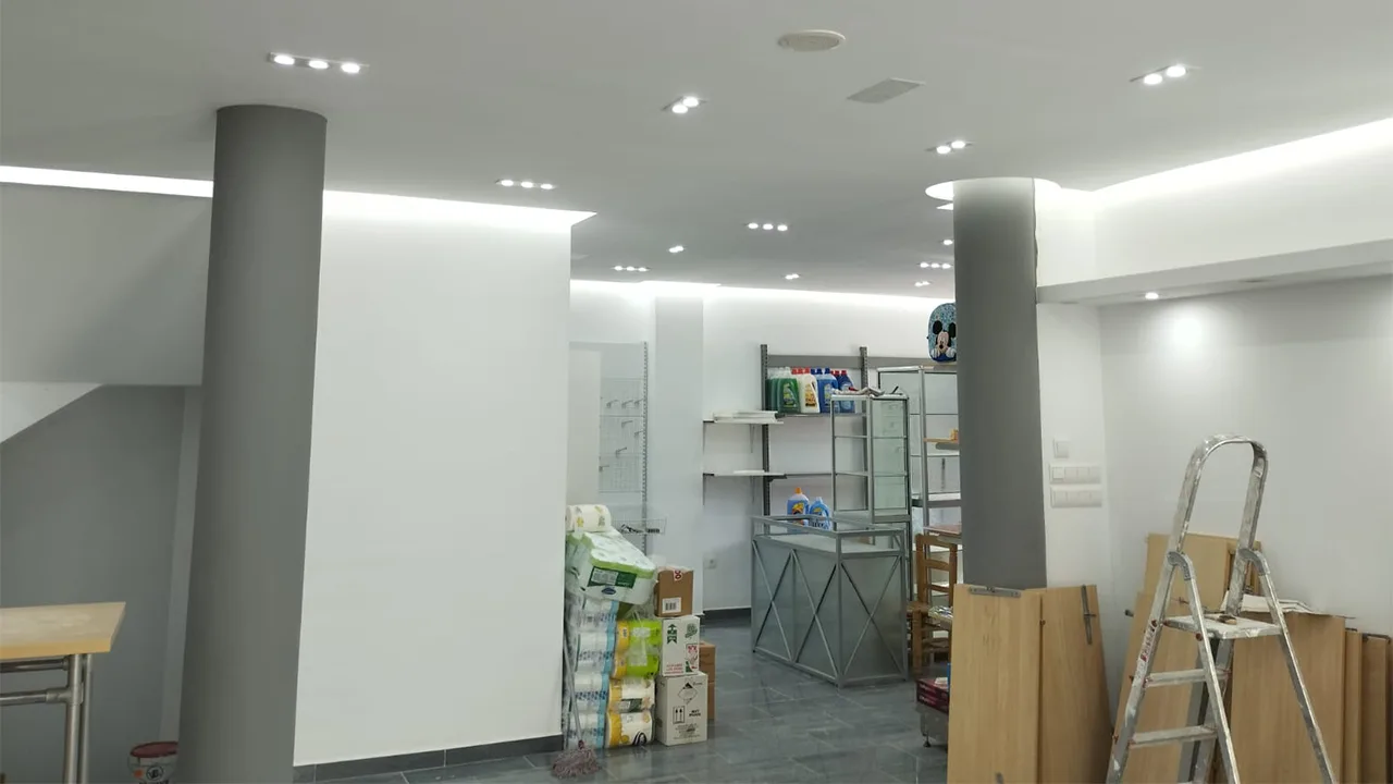 alba-lagos-instalacion-tienda